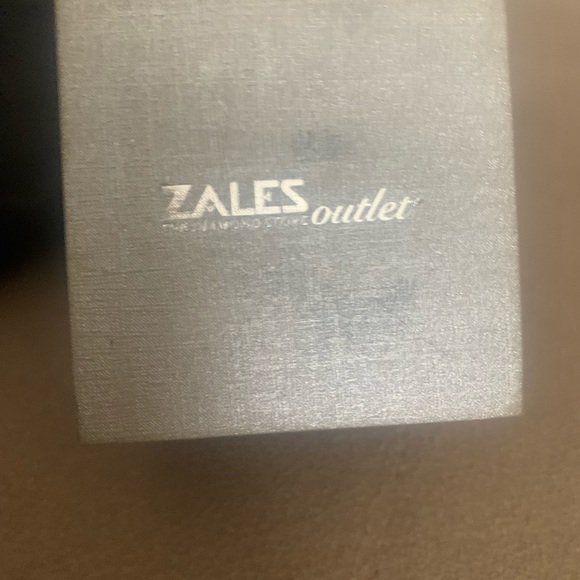 Zales ring - Picture 4 of 8